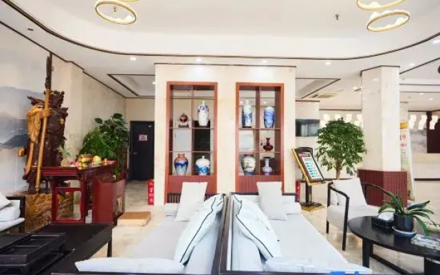 Xihua Jiale Business Hotel (People's Hospital)