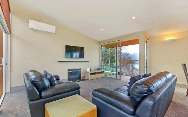 Campbell's on Earnslaw B&B