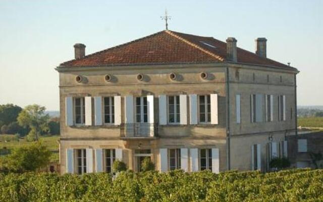 Отель Le Pavillon Villemaurine Франция, Сент-Эмильон - отзывы, цены и фото номеров - забронировать отель Le Pavillon Villemaurine онлайн вид на фасад