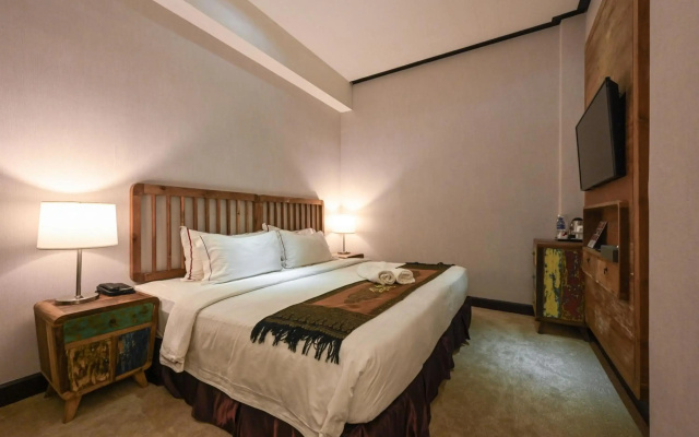 1825 Gallery Hotel
