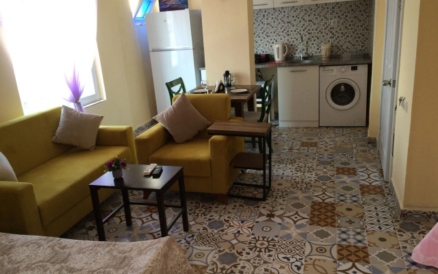 Turkish Apart Hotel