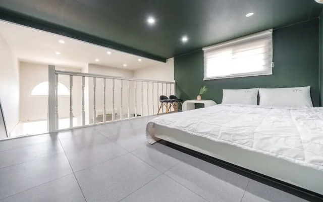 Gyeongju Nollowa Spa Pension