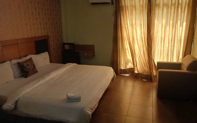 Equity resort hotel