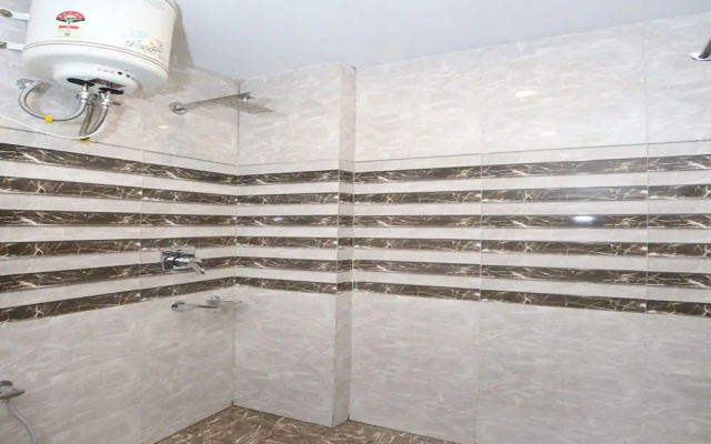 OYO 12258 Royal Residency