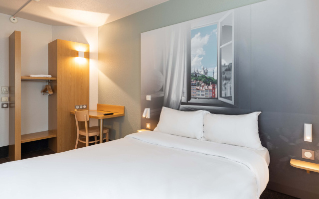 B&B HOTEL LYON St Bonnet Mi-Plaine