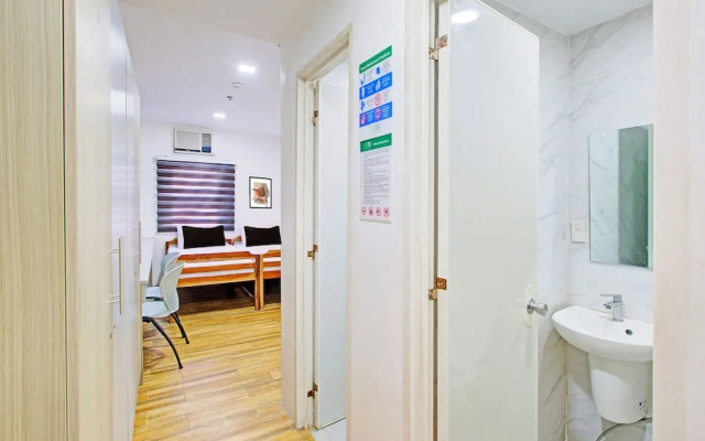 Collection O Metro Manila near University Belt formerly 1318 Residences