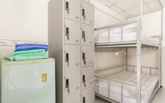 Minh Phuong-Hostel by OYO Rooms