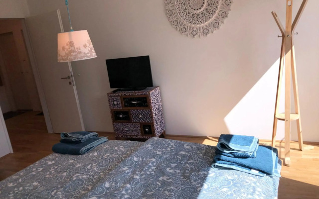 City Top -Apartment please