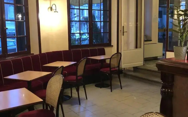 Hotel de Paris