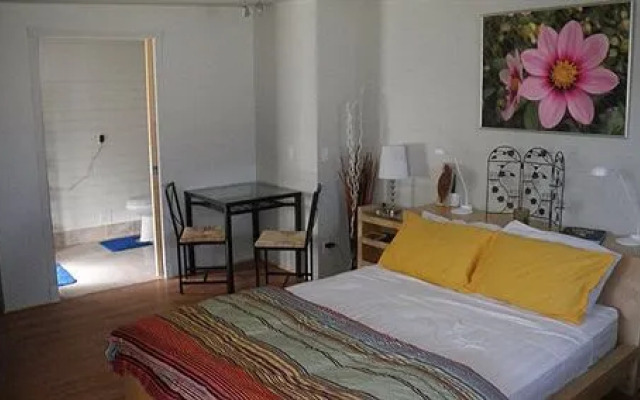 Zenyard Guest House