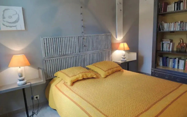 House in Vaison La Romaine With Heated Pool