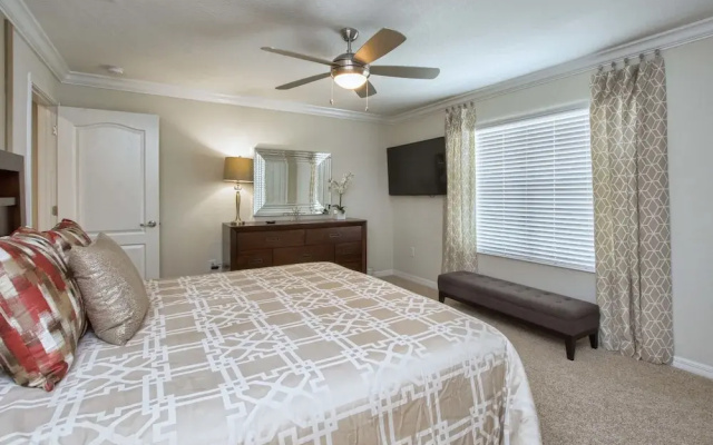 Storey Lake 4 Bedroom Townhome w Splashpool - 1629ST