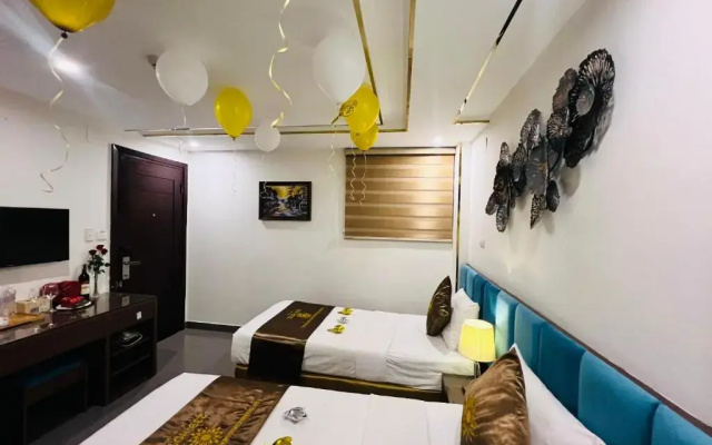 239 Hotel