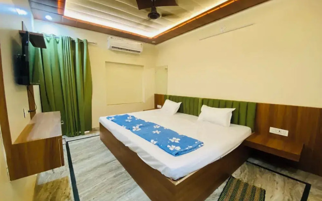 The Raman Palace - A Budget Hotel