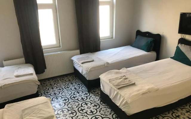 Reydel Hotel