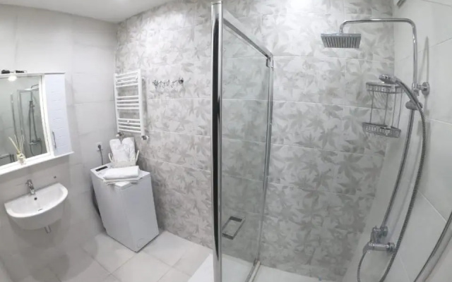 aparatment tamarashvili 12