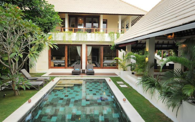 The Lane Villa
