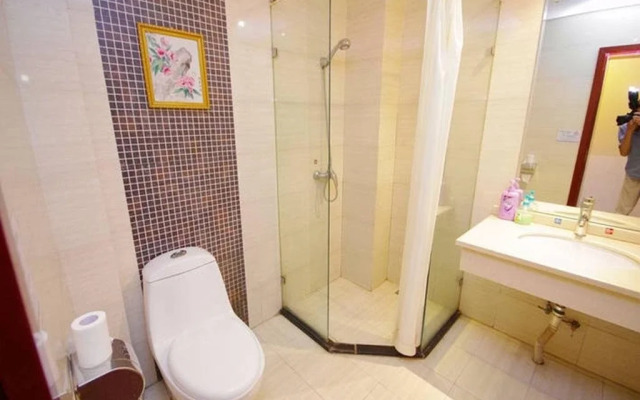 Long Teng Business Hotel