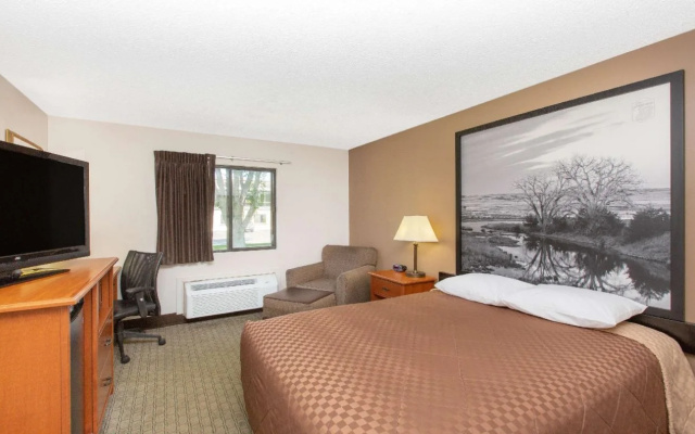 SureStay Plus Hotel by Best Western Grand Island