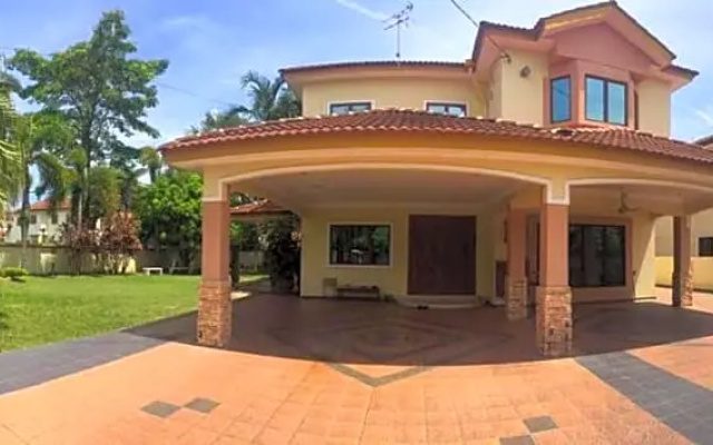 Sajitha Huest House