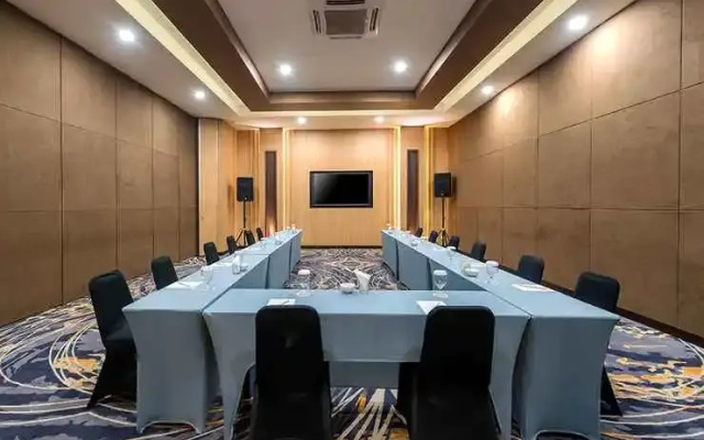 Oakwood Hotel & Apartments Taman Mini Jakarta