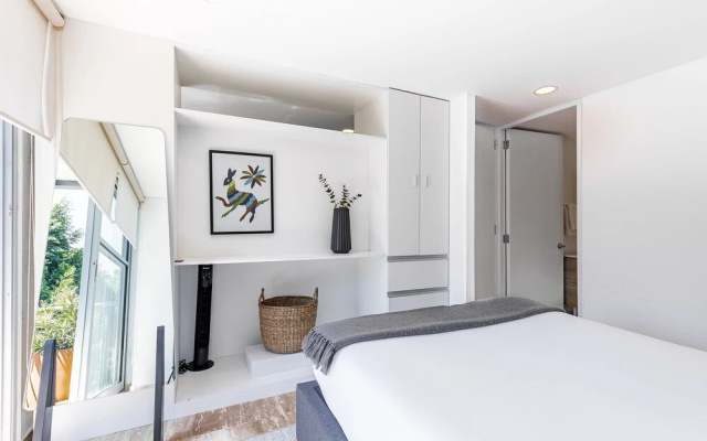 Beautiful Studio W/balcony Near La Condesa
