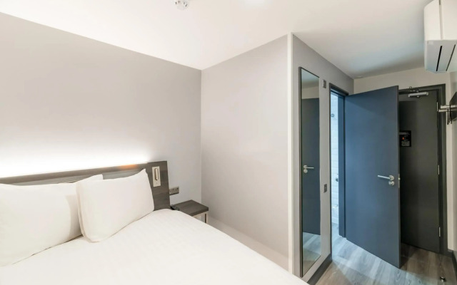 easyHotel Victoria