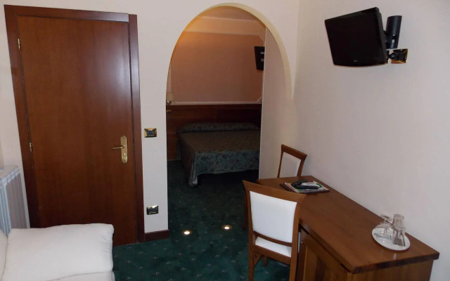 Hotel Elena