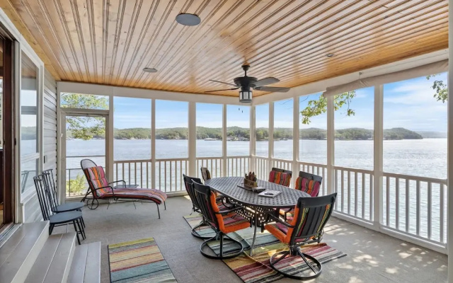 Incredible Views, Fishing, Private Dock & Slip