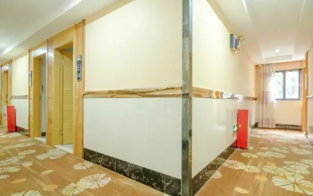 Ming Yang Apartment（Ximenkou Station Branch）