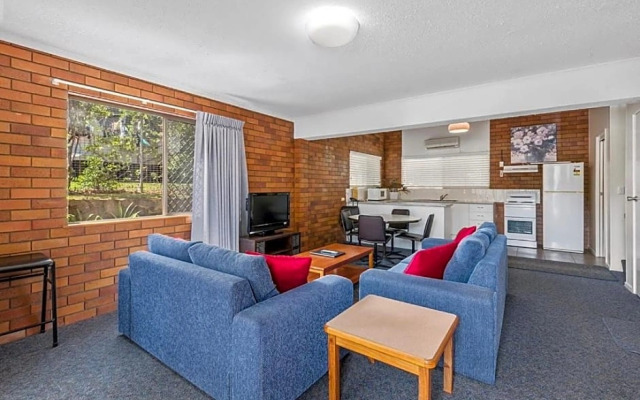 Whiteoaks Motel