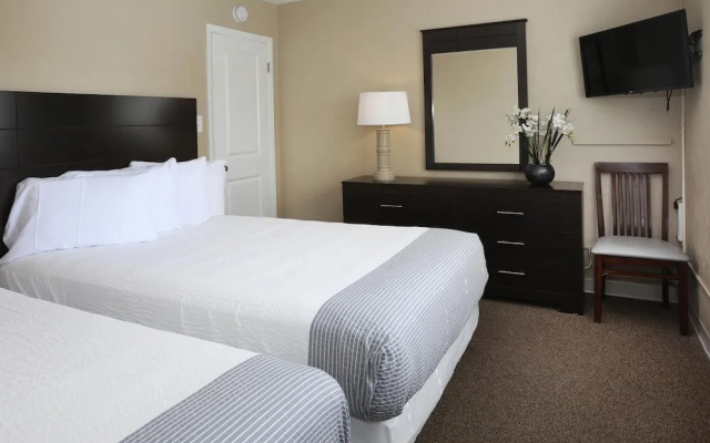 Aquarius Oceanfront Inn