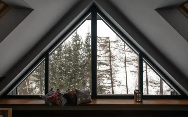 Mountain Stay With Hot Tub