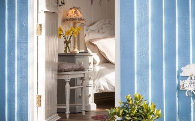 Skipbridge Farm Shepherds Huts