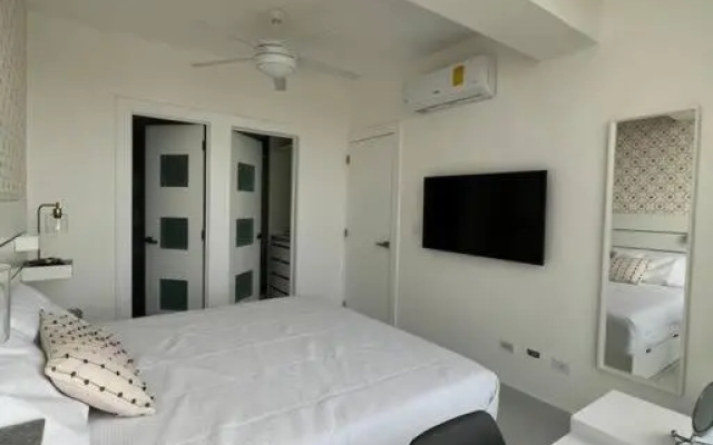 Apartamento Lujo + Piscina infinita + GYM + Sauna