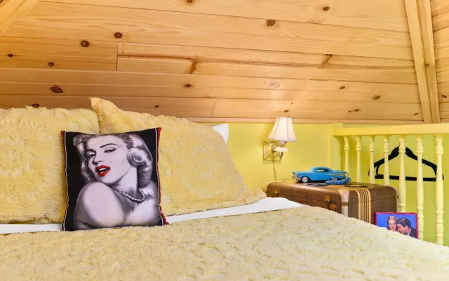 Tiny Digs - Hotel of Tiny Houses