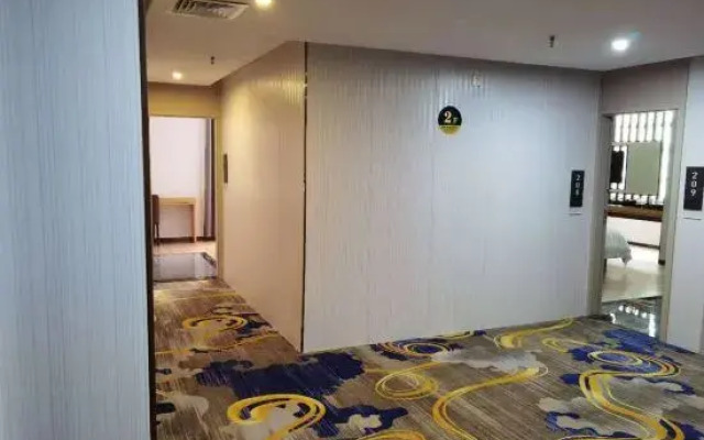 Tianlin Famous City Hotel