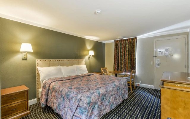 Wake Inn
