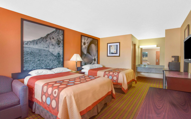 Super 8 by Wyndham Monticello AR