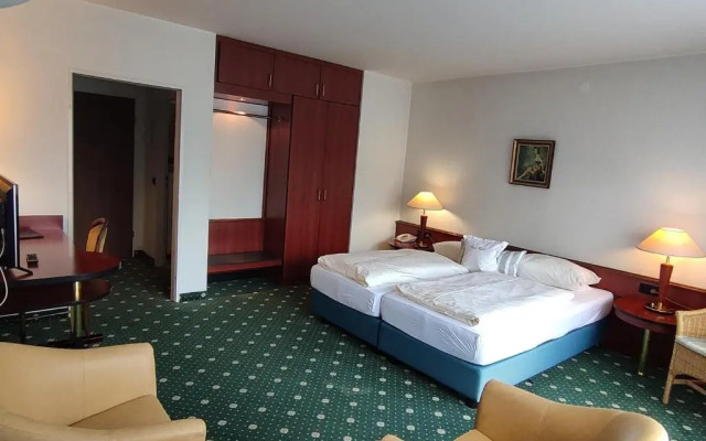 Condi Hotel