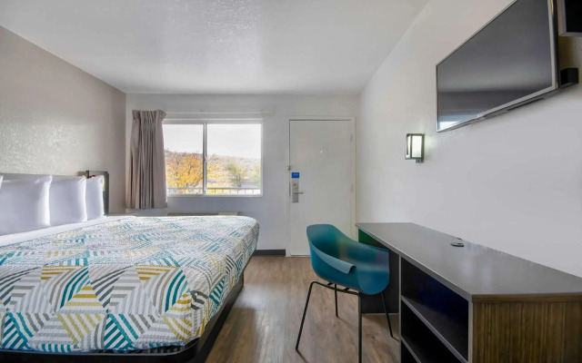 Motel 6 Albuquerque, NM - Midtown