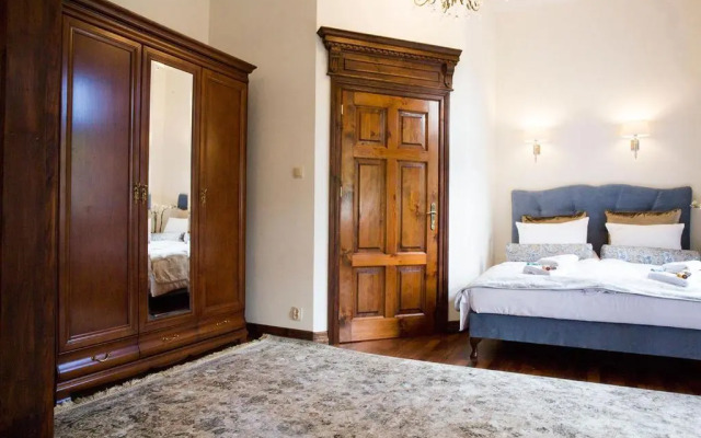 Villa Mistral