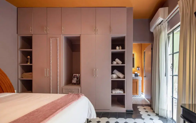 Vibrant 3Bed Villa - A Deco Retreat