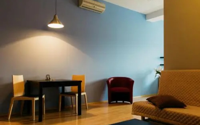 Aparthotel Lofty W Piecowni