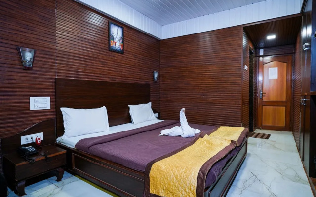 Hotel Kumar Plaza