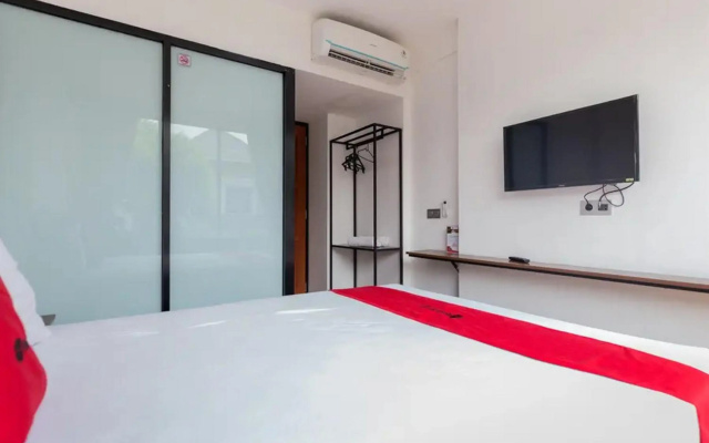 RedDoorz Plus near ICE BSD 2