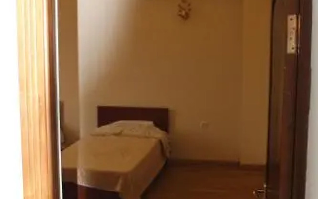 Metro Aparthotel