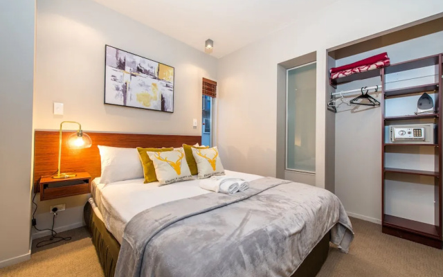 JHT - 2 BRM Apartment, Air Con, Close to SkyTower