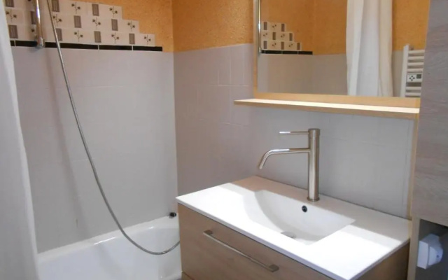 Appartement Les Deux Alpes, 1 pièce, 4 personnes - FR-1-516-75