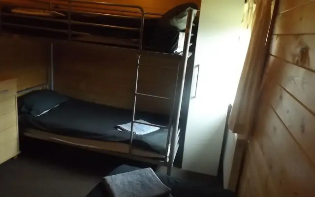 Spacious 3 Bedroom Cabin at Avonvale Holiday Lodge